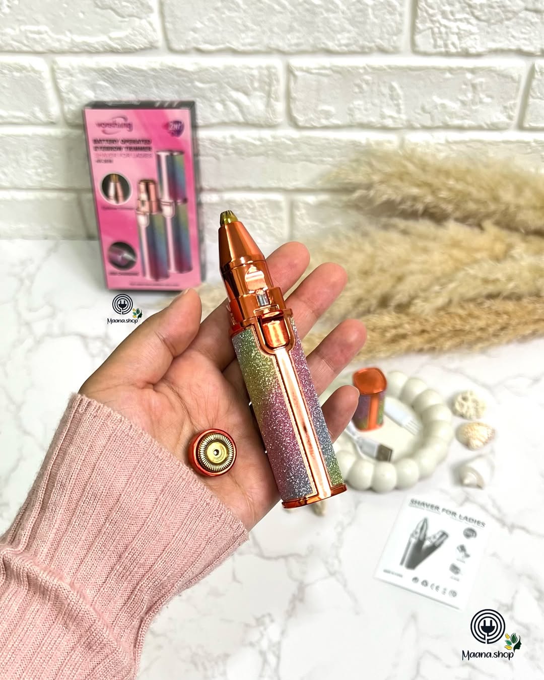 شیور صورت بانوان با سری ابرو